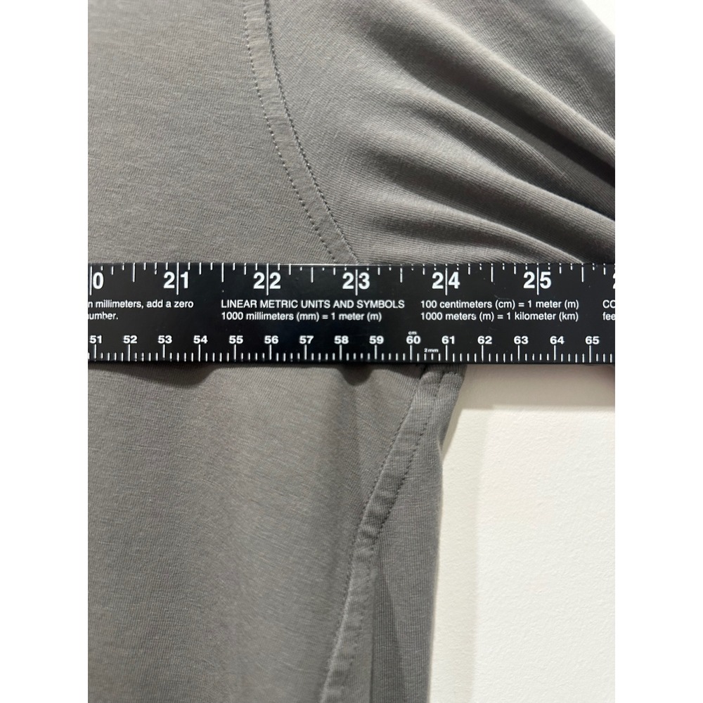 Lululemon Charcoal Grey V-Neck Long Sleeve Relaxed Fit Pockets Top 12 - Picture 4 of 6